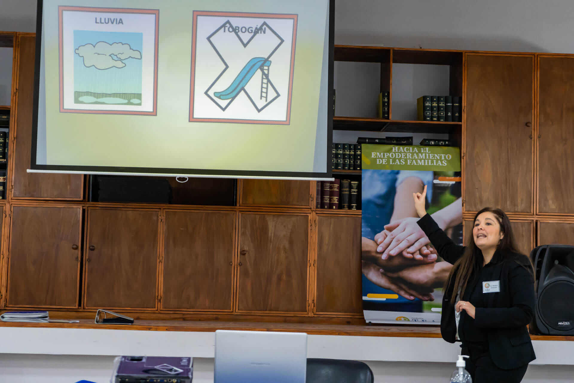 Taller Teórico Práctico ''Hacia el Empoderamiento de las Familias.'' Fundación TEA Santa Cruz